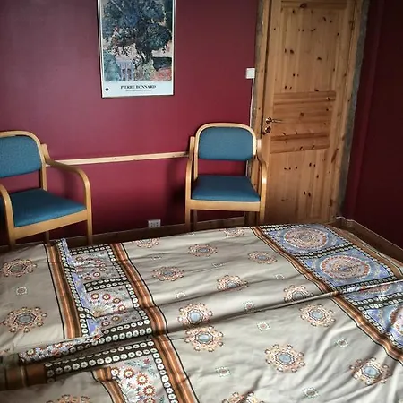 Hotel Repvag فندق *